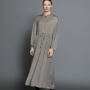 Maxi vestido plisado